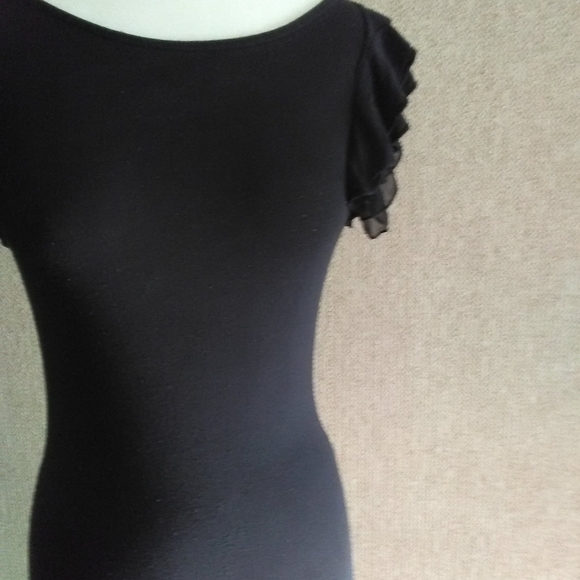 EASY WEAR Black Tee with ruffles - Picture 2 of 9